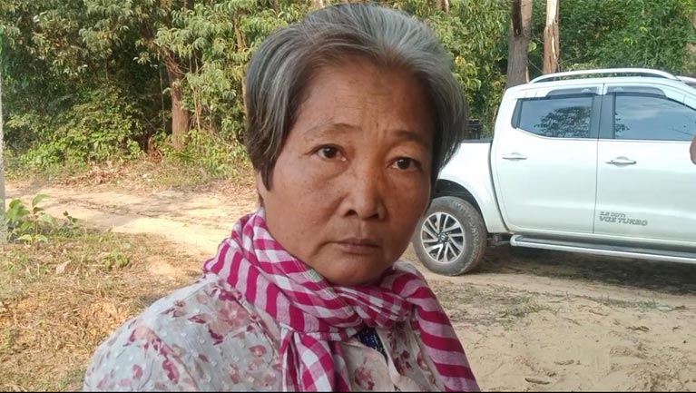 ​ស្ត្រី វយ័​ចំណាស់​ម្នាក់  អាយុ​ប្រហែល ជាង​៦០​ឆ្នាំ ឈ្មោះ ជា សុខ​ឡេង   ជើង​ខ្លាំង​ល្បី​ខាង​ដើរ ប្លន់​ដី របស់​ប្រជា​ពលរដ្ឌ​ស្លូតត្រង់  យកមក​ធ្វើជា​កម្មសិទ្ធិ​
