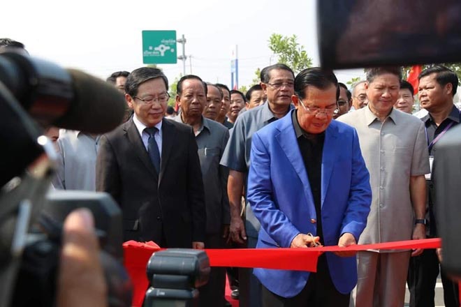 សម្តេច​តេជោ​ហ៊ុន​សែន​គឺជា​និមិត្តរូប​នៃ​សន្តិភាព​និង​ការអភិវឌ្ឍន៍​កម្ពុជា​អោយ​រីកចំរើន​ទៅ​មុខ​ជា​និច្ច​