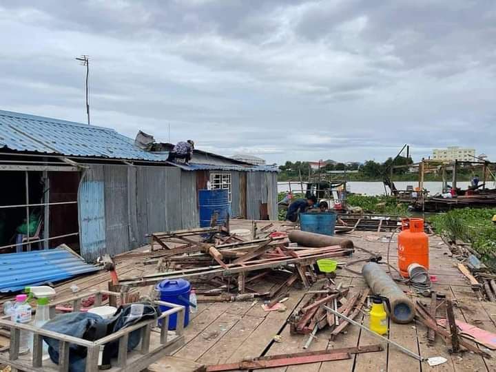 ផ្ទះ​បណ្ដែត​ទឹក និង​បែ​ត្រី​របស់​ជនជាតិ​វៀតណាម​នៅ​ខណ្ឌ​ច្បារអំពៅ សល់​តែ​៨០​ទៀត​ប៉ុណ្ណោះ​ក្នុងចំណោម​ចំនួន​ជាង​៥០០​ផ្ទះ​/​បែ​ត្រី​ដែល​មិន​ទាន់​រុះរើ​